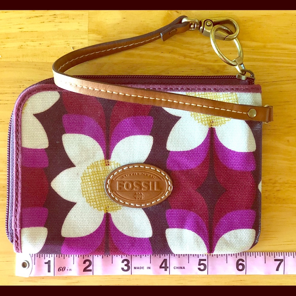 Fossil Wristlet